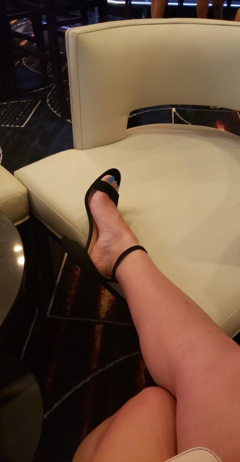 View ellerise OnlyFans content for free 

 picture 2