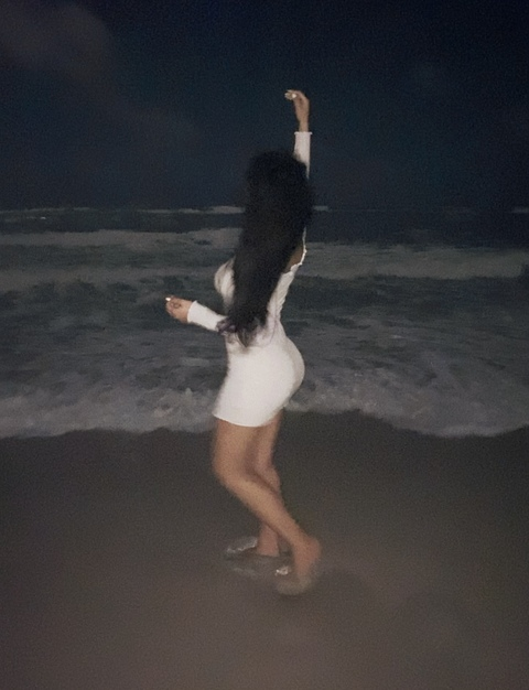 ellieds (Ellie) free OnlyFans Leaked Pictures & Videos 

 picture 2