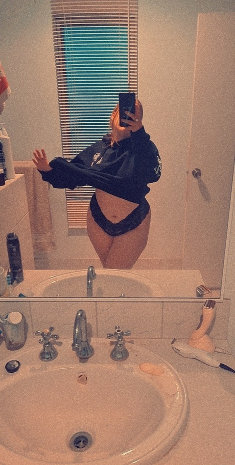 elliemay5898 OnlyFans Leaks (19 Photos and 0 Videos) 

 picture 2