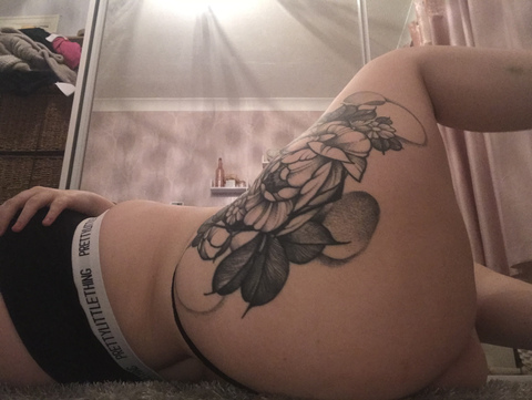 Onlyfans leaked ellsuzanne 

 picture 2
