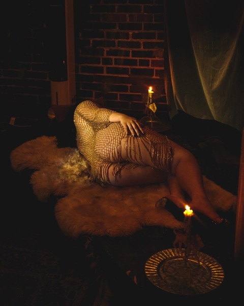 ellyfrye OnlyFans Leak 

 picture 2