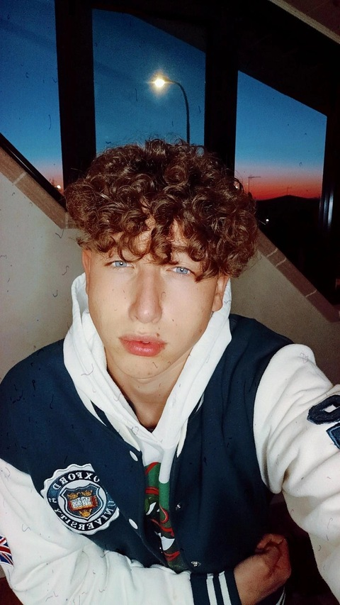 Get Free access to elmaxxi (Massimo) Leaked OnlyFans 

 picture 2