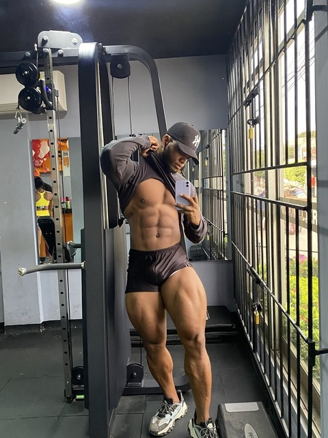 Free access to @elsenhower445 (Elsenhower Roa Gozales) Leak OnlyFans 

 picture 2