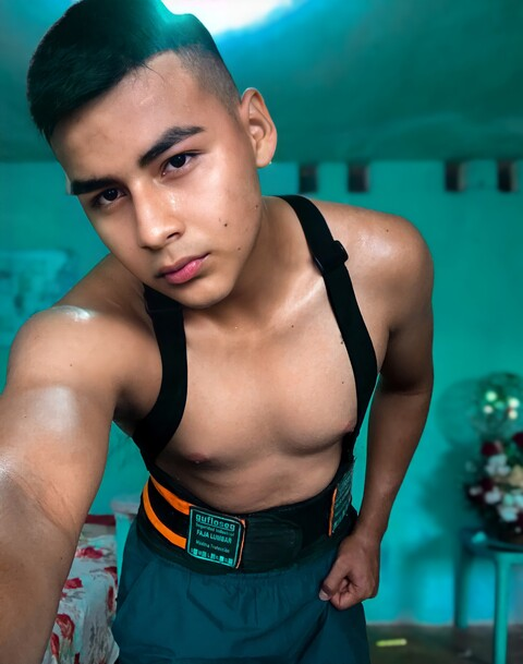 View Elvis Ramón (elvisarielrs) OnlyFans 6 Photos and 0 Videos gallery 

 picture 2
