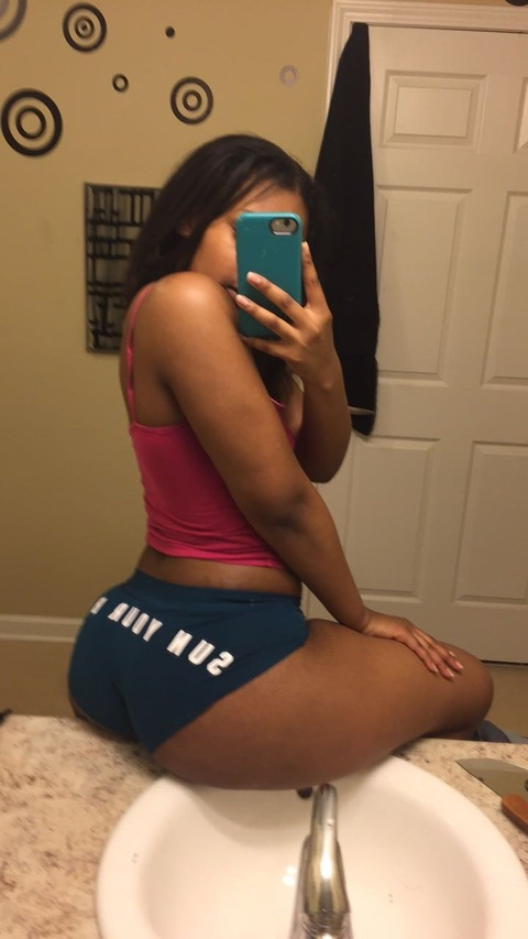 View elysiandream OnlyFans content for free 

 picture 2