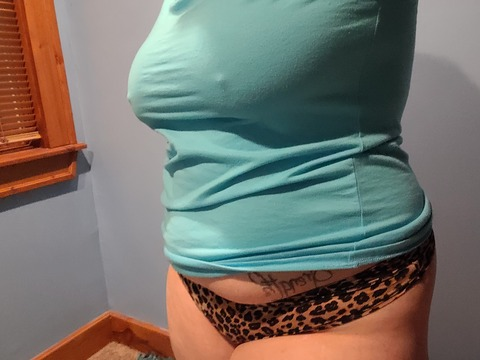 View emberglows (Ember Glow) OnlyFans 28 Photos and 2 Videos for free 

 picture 2