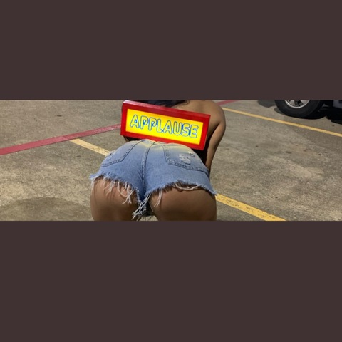 View Emmie (emerixx) OnlyFans 19 Photos and 2 Videos for free 

 picture 2