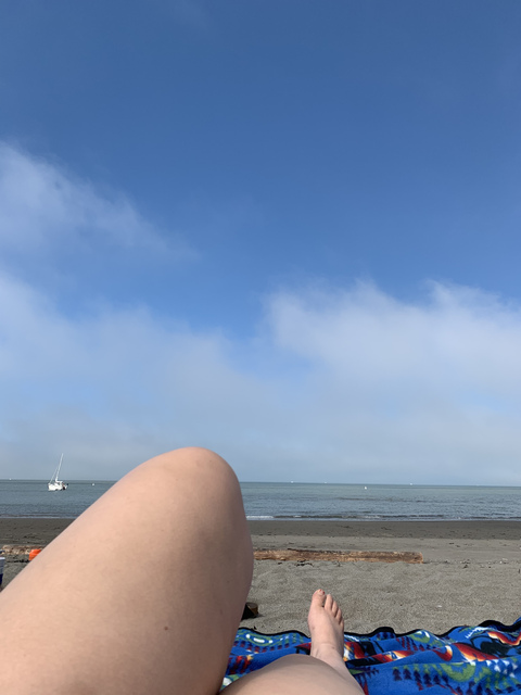 View emgraci OnlyFans content for free 

 picture 2