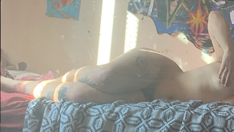View Emila fuego 🔥 (emilainfuego) OnlyFans 145 Photos and 11 Videos leaked 

 picture 2