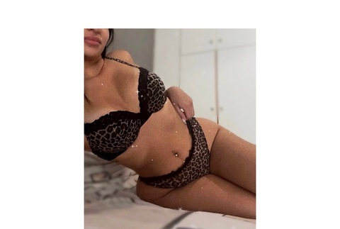 emilypapa OnlyFans Leak (2 Photos and 0 Videos) 

 picture 2