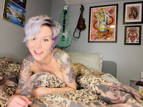 Onlyfans leak emilytangerine 

 picture 2