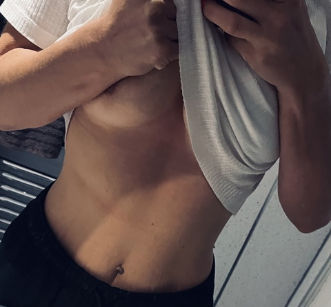 Onlyfans leak emma-loux 

 picture 2