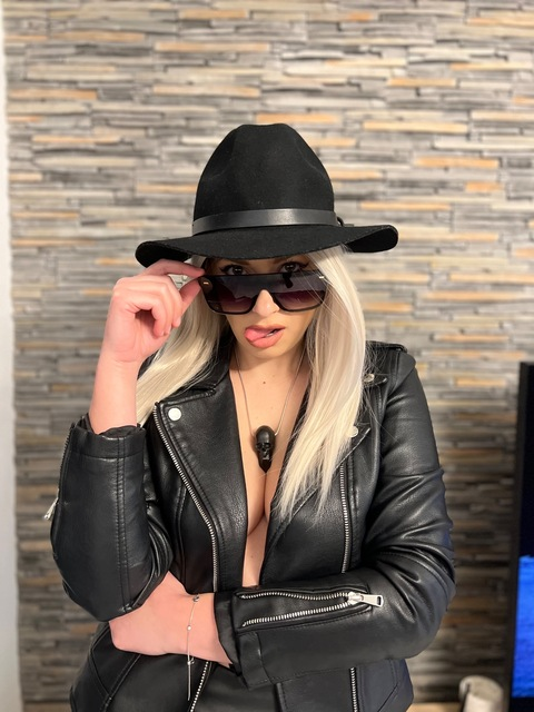 Get Free access to emmaspark13 Leak OnlyFans 

 picture 2