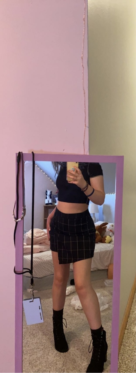 emmy13 (Emma) free OnlyFans Leaks 

 picture 2