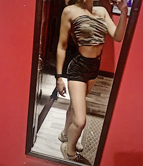 emmy_fit_323 (Emmy_Fit_323) free OnlyFans content 

 picture 2
