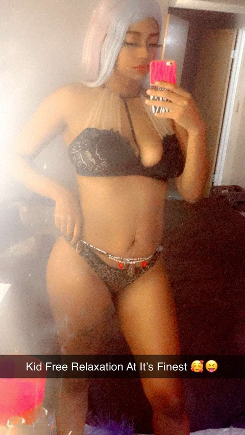 View empresslenae OnlyFans content for free 

 picture 2