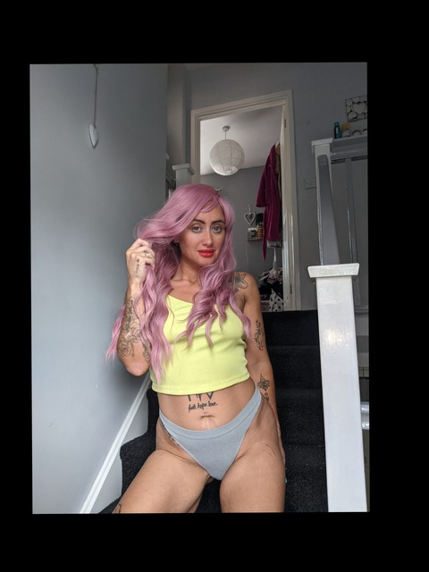 Onlyfans free content emziee 

 picture 2
