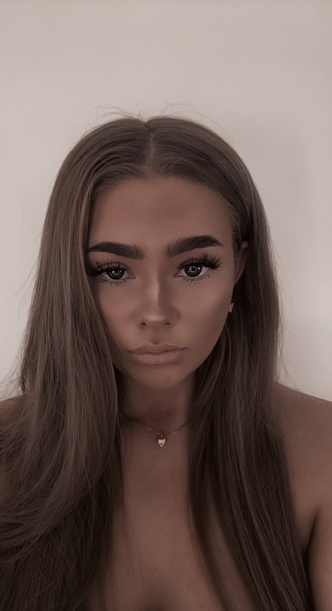 Download enireves OnlyFans content for free 

 picture 2