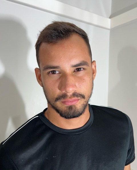 View enzodotd (Enzo Dotd) OnlyFans 18 Photos and 4 Videos gallery 

 picture 2