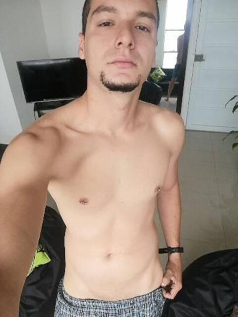 enzoferreirah OnlyFans Leaked (18 Photos and 11 Videos) 

 picture 2