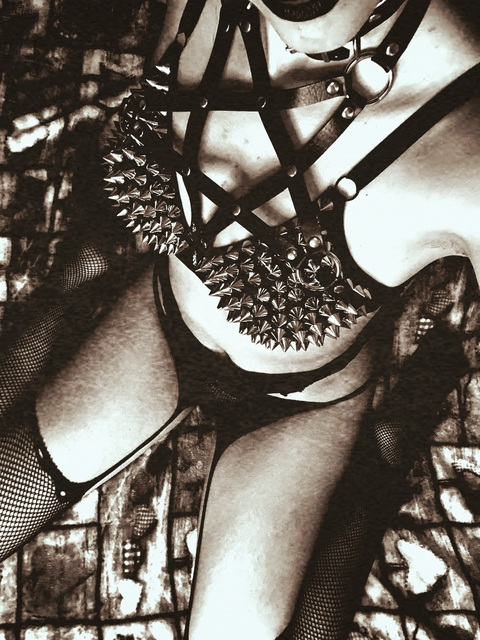 Free access to esmeraldamentee (Esmeraldamente) Leak OnlyFans 

 picture 2