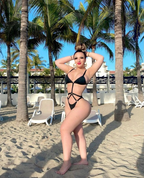 Free access to @estefania.24 (Estefania Chavez) Leaked OnlyFans 

 picture 2