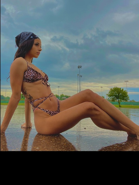 View etrof223 (lilpistolstarterliya) OnlyFans 1 Photos and 2 Videos leaks 

 picture 2