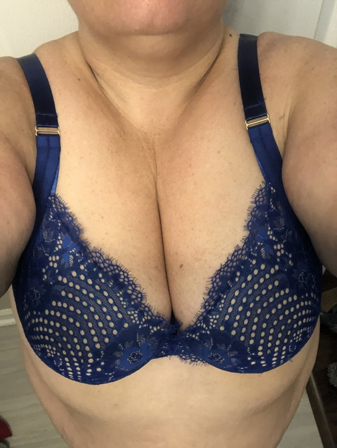 ev4u69 OnlyFans Leaked (46 Photos and 5 Videos) 

 picture 2