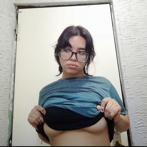 eveevee (evee evee) free OnlyFans Leaked Pictures and Videos 

 picture 2