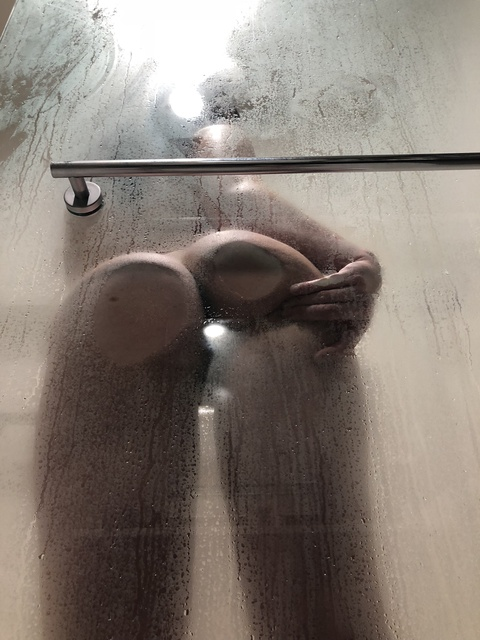 Onlyfans free content eveinthevening 

 picture 2