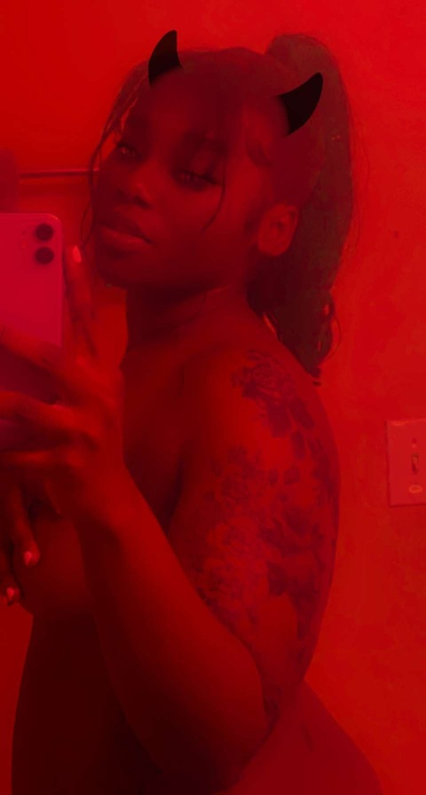 exjaynine (Val🧚🏾‍♀️) OnlyFans Leaked Videos and Pictures 

 picture 2