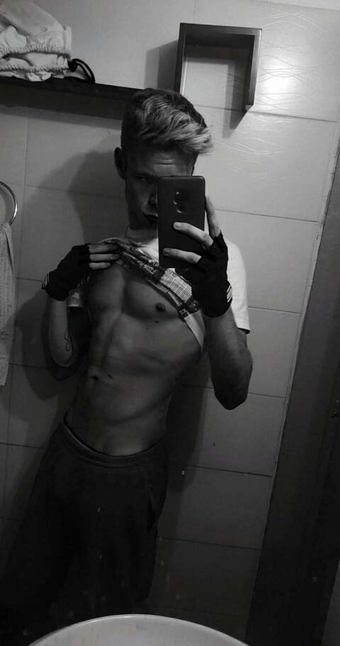facujenner OnlyFans Leaks 

 picture 2