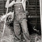 View farmcubjoshvip (farmer josh) OnlyFans 81 Photos and 6 Videos gallery 

 picture 1