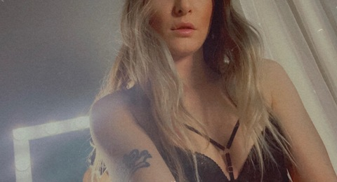 farrahlicious OnlyFans Leaked (4 Photos and 0 Videos) 

 picture 2