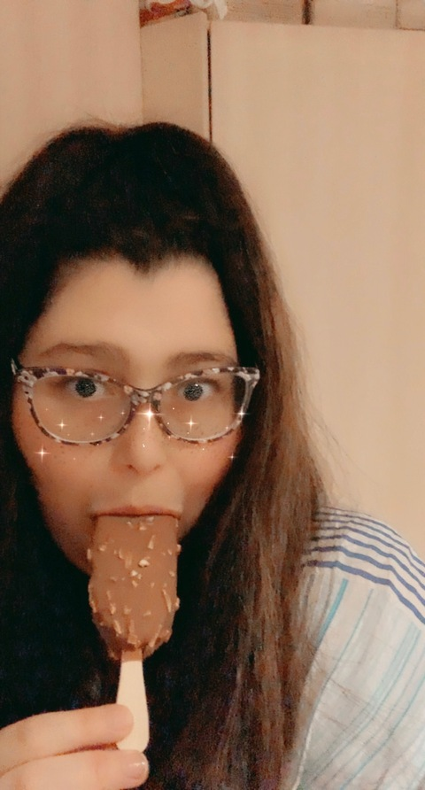 fatcutiepie (fatcutiepie) free OnlyFans Leaked Pictures and Videos 

 picture 2