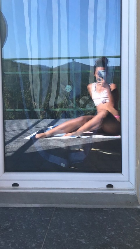 fede02 (Federica) OnlyFans Leaked Content 

 picture 2