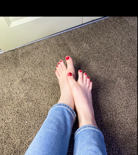feet.guurl OnlyFans Leaked 

 picture 2