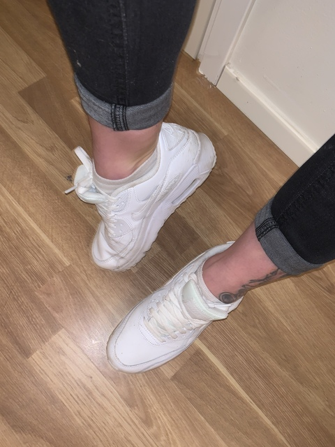 feetbymissviva (miss viva) OnlyFans Leaked Content 

 picture 2