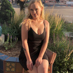 Download feistyandrea OnlyFans content for free 

 picture 1