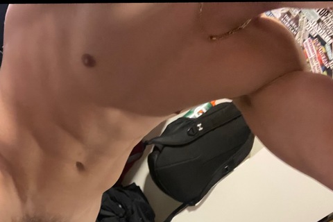 felixbody69 OnlyFans Leak (19 Photos and 18 Videos) 

 picture 2