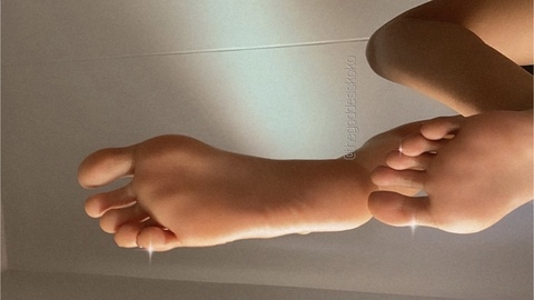 View findomgodkiara (Goddess Kiara) OnlyFans 89 Photos and 38 Videos leaks 

 picture 2