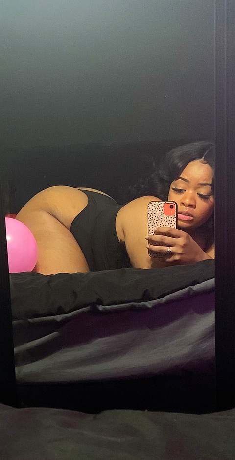 fineassremii OnlyFans Leaked (85 Photos and 38 Videos) 

 picture 2