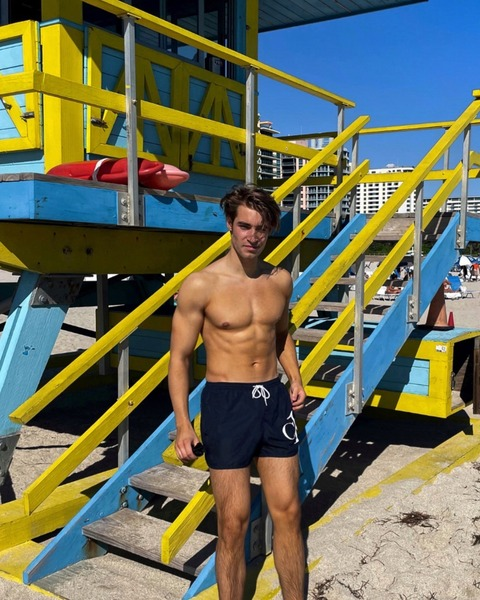fitfrench11 OnlyFans Leaks 

 picture 2