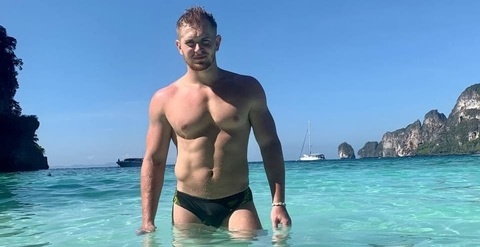 View fitshinfree (FitChin FREE) OnlyFans 13 Photos and 7 Videos for free 

 picture 2