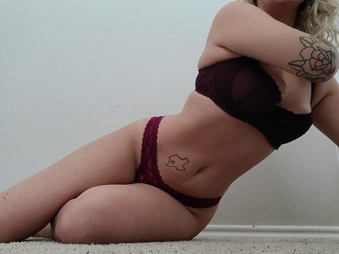 View five_foot_goddess (Blonde Goddess) OnlyFans 57 Photos and 7 Videos for free 

 picture 2