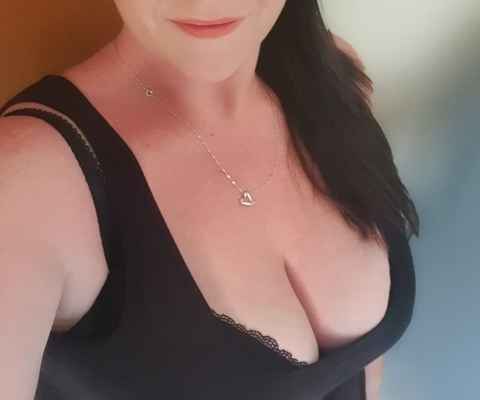 Download flirtydirtywifey OnlyFans videos and photos free 

 picture 2