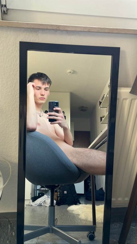 flo_onlyfans OnlyFans Leaked Photos and Videos 

 picture 2