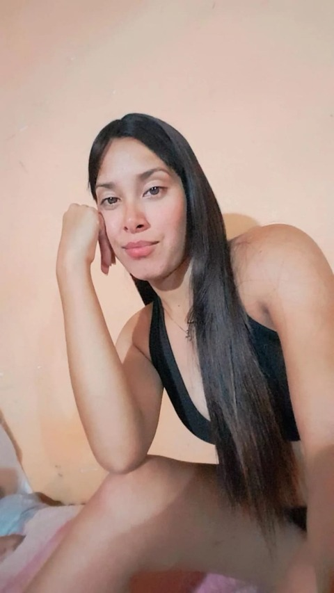 Onlyfans free content flor_latinaa 

 picture 2