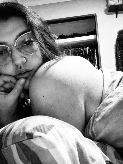 florcita8 OnlyFans Leaked Photos and Videos 

 picture 2