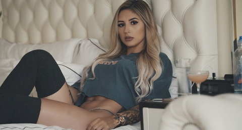 flowerloveislandd OnlyFans Leaks 

 picture 2